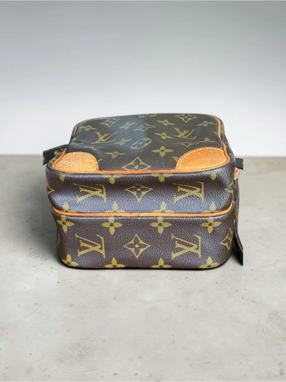 Louis Vuitton Monogram Canvas Vintage Amazone Bag.
